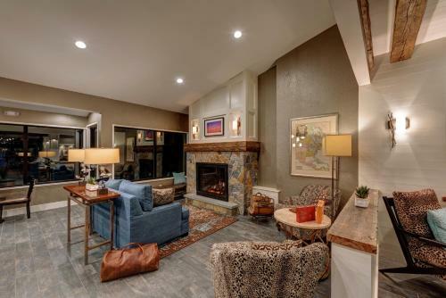 The Garrison Hotel & Suites Dover-durham, Ascend Hotel Collection