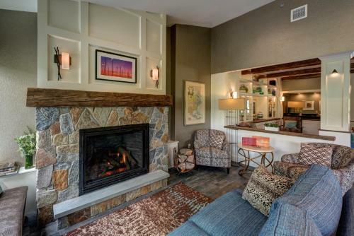 The Garrison Hotel & Suites Dover-durham, Ascend Hotel Collection
