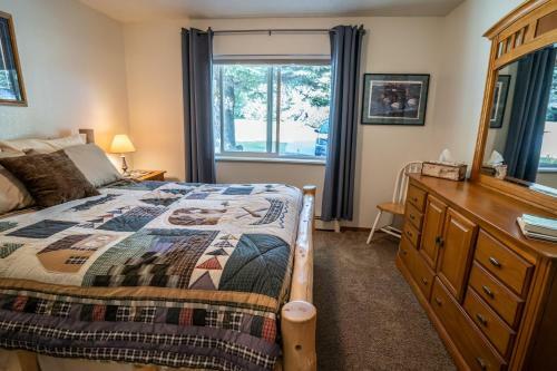 Bears Den B&B And Lodging