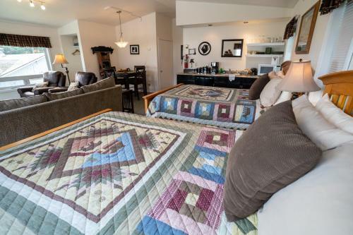 Bears Den B&B And Lodging