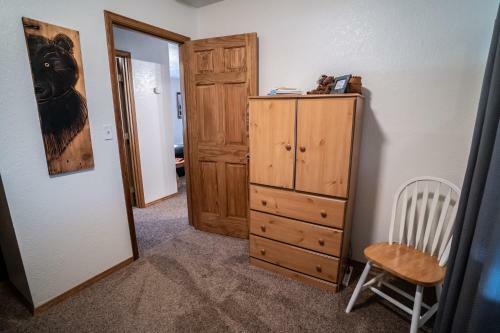 Bears Den B&B And Lodging