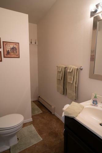Bears Den B&B And Lodging