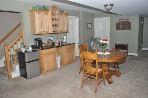 Hammer Creek Hideaway B&B
