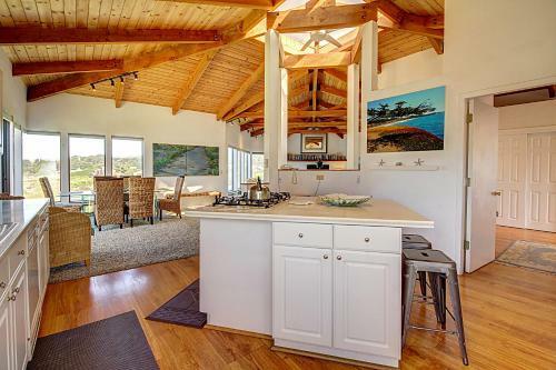 Sommers-elliott Escape