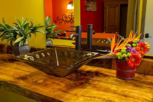 Nomads Hotel