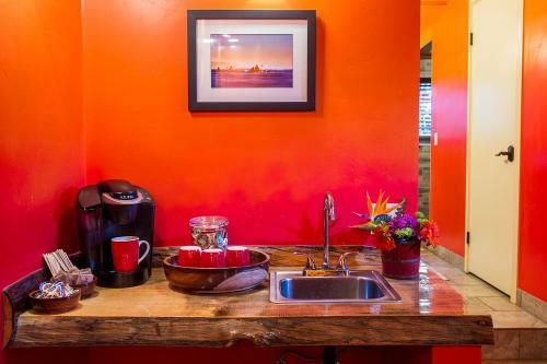 Nomads Hotel