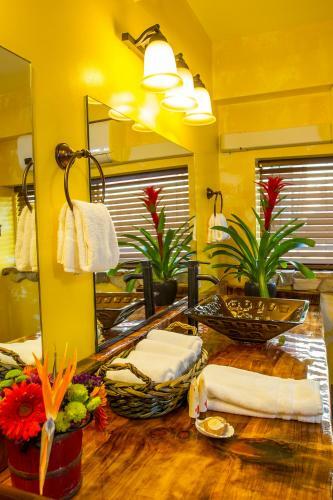 Nomads Hotel