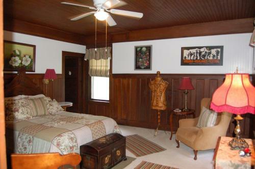 Bed & Breakfast Mountain Laurel Inn