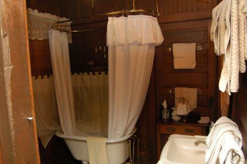 Bed & Breakfast Mountain Laurel Inn