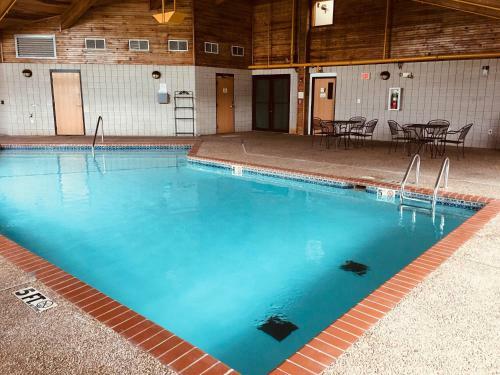 Hotel Regency Inn And Suites