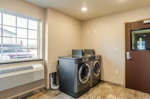 Hotel Cobblestone Inn & Suites - Bridgeport