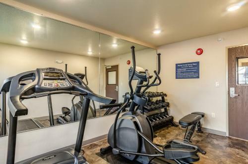 Hotel Cobblestone Inn & Suites - Bridgeport