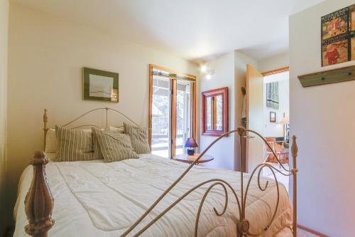 Golden Eagle Lane 17 | Discover Sunriver