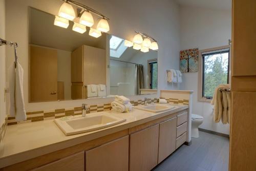 Poplar 12 | Discover Sunriver