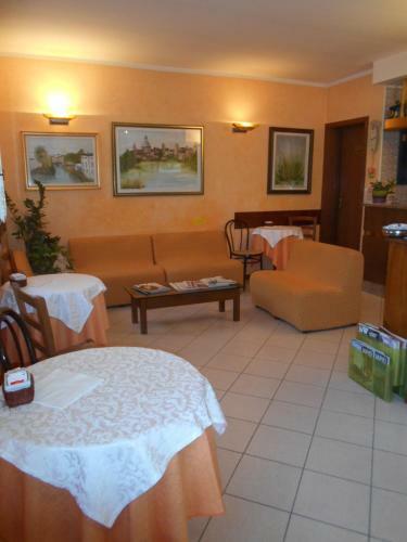 Hotel Paradiso