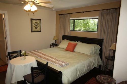 Bed & Breakfast The Inn At Shasta Lake