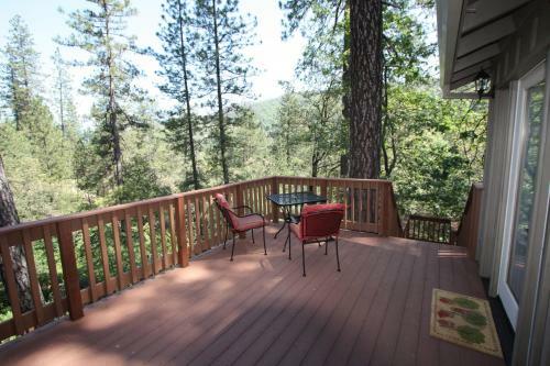 Bed & Breakfast The Inn At Shasta Lake
