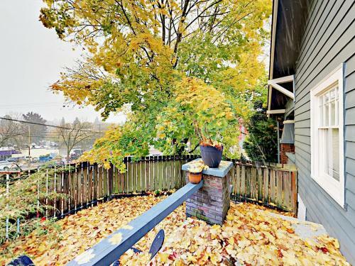 1302 N 49th St Apartment Upper Unit Apts