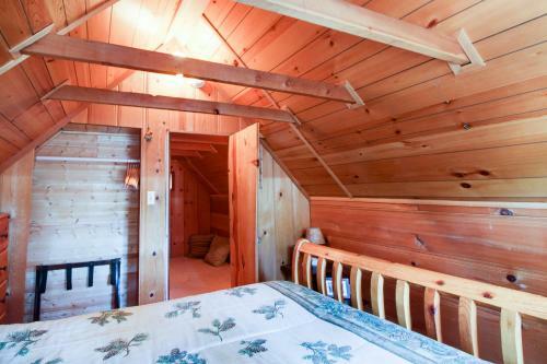 Cozy Bobby Grey Manor