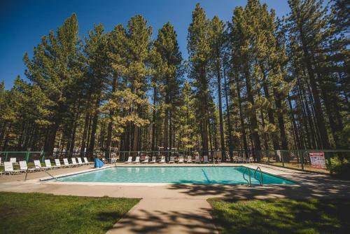 Tahoe Valley Cabin 2