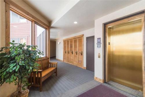 3109 Champagne Lodge, Trappeur's Crossing