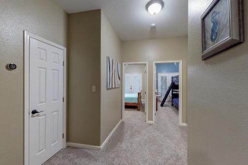 Pura Vida Unit A