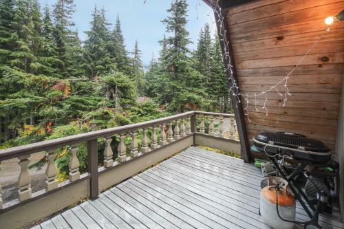 Hyak Duplex Cabin