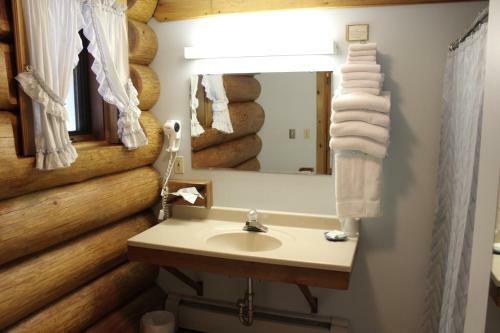 Hotel Nootka Lodge