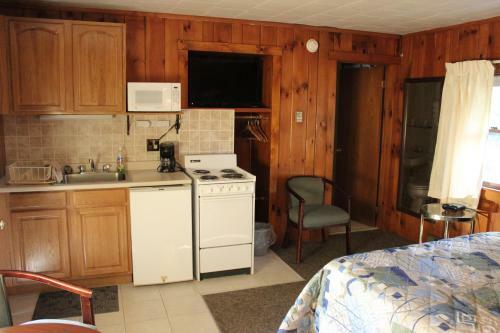 Hotel Nootka Lodge