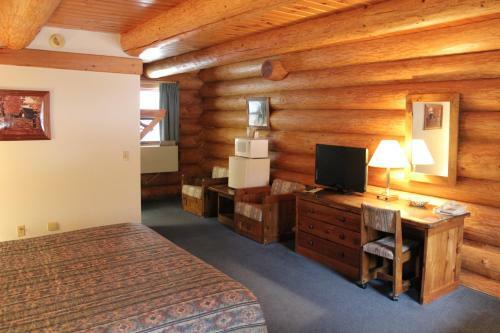 Hotel Nootka Lodge