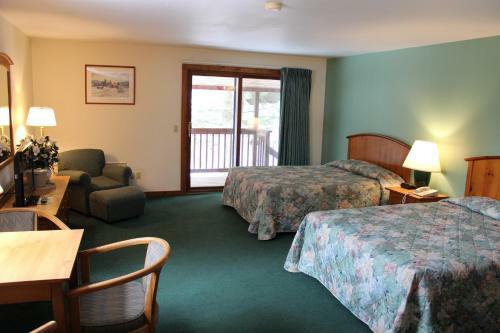 Hotel Nootka Lodge