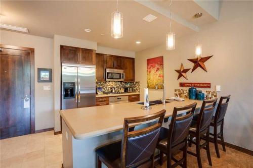 Howelsen Place - H307a