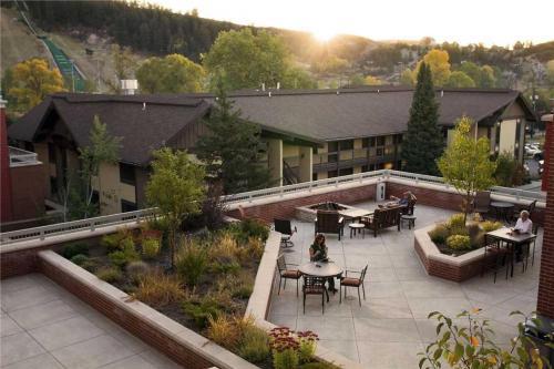 Howelsen Place - H307a