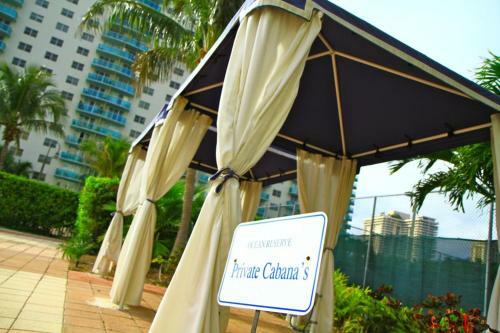 Apartamento Collins Condo #105482
