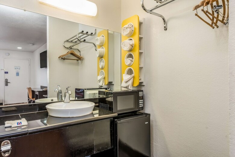 Hotel Motel 6 Westley Ca