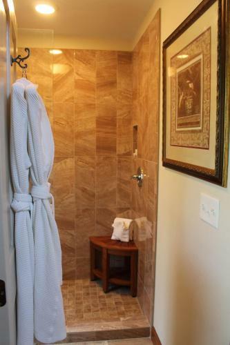Bed & Breakfast Cedar House Inn