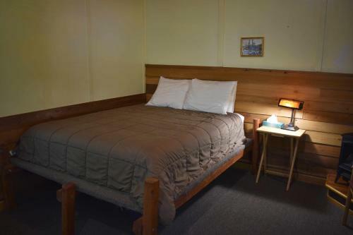 Exit Glacier Lodge