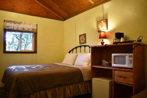 Exit Glacier Lodge