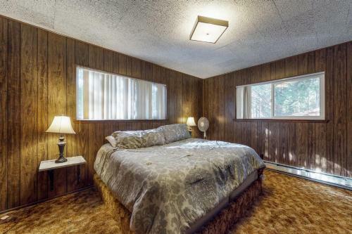 Pond View Lodge
