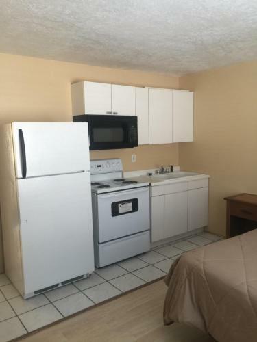 Motel Economy Guest Village