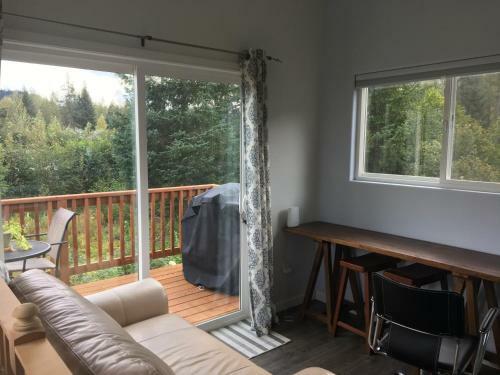 Glacier Creek Cabins
