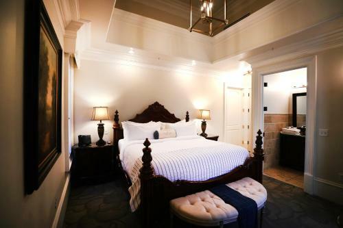 Hotel Kentucky Castle