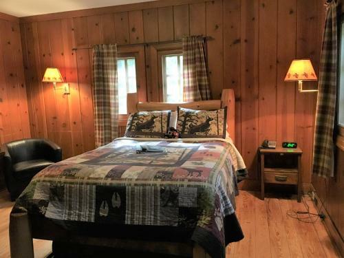 Hotel White Pines Resort