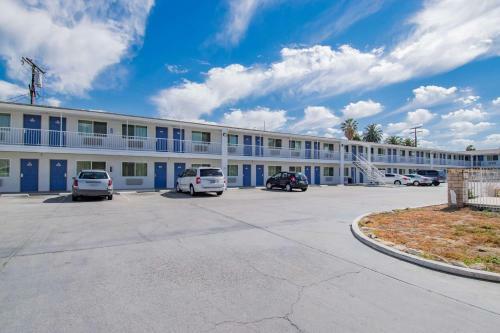 Hotel Motel 6 San Bernardino, Ca - Downtown