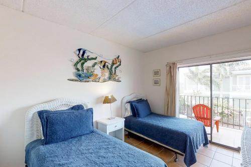 Ventura Condominiums #204