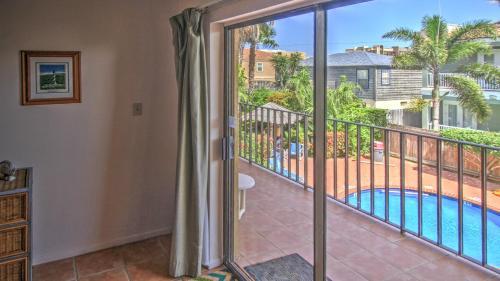 Ventura Condominiums #204