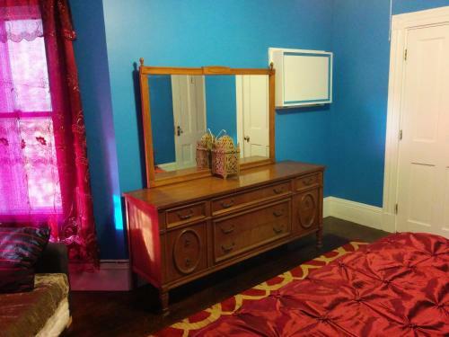 Ch�teau Sur Mer Bed & Breakfast