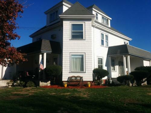 Ch�teau Sur Mer Bed & Breakfast