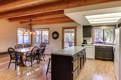 28 Cypress