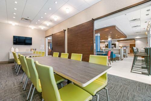 Hotel Holiday Inn Express & Suites - Carrollton West
